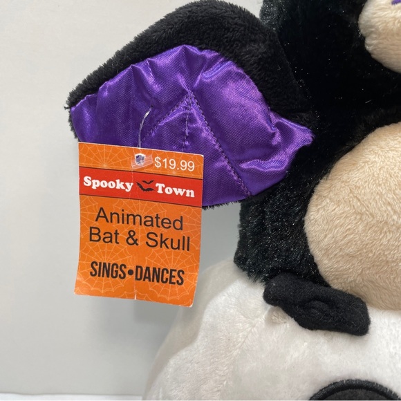Spooky Town Halloween Animated Vampire Bat & Skull Plush READ - Picture 3 of 13